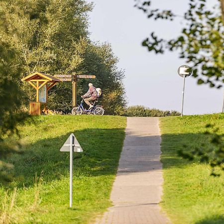 Ferienwohnung Ostseeblick Mit Balkon 부스트로우 외부 사진